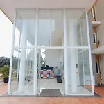 Kuro House At Aeropolis