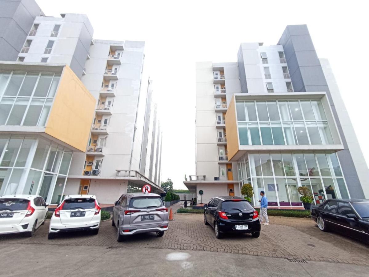 Kuro House At Aeropolis